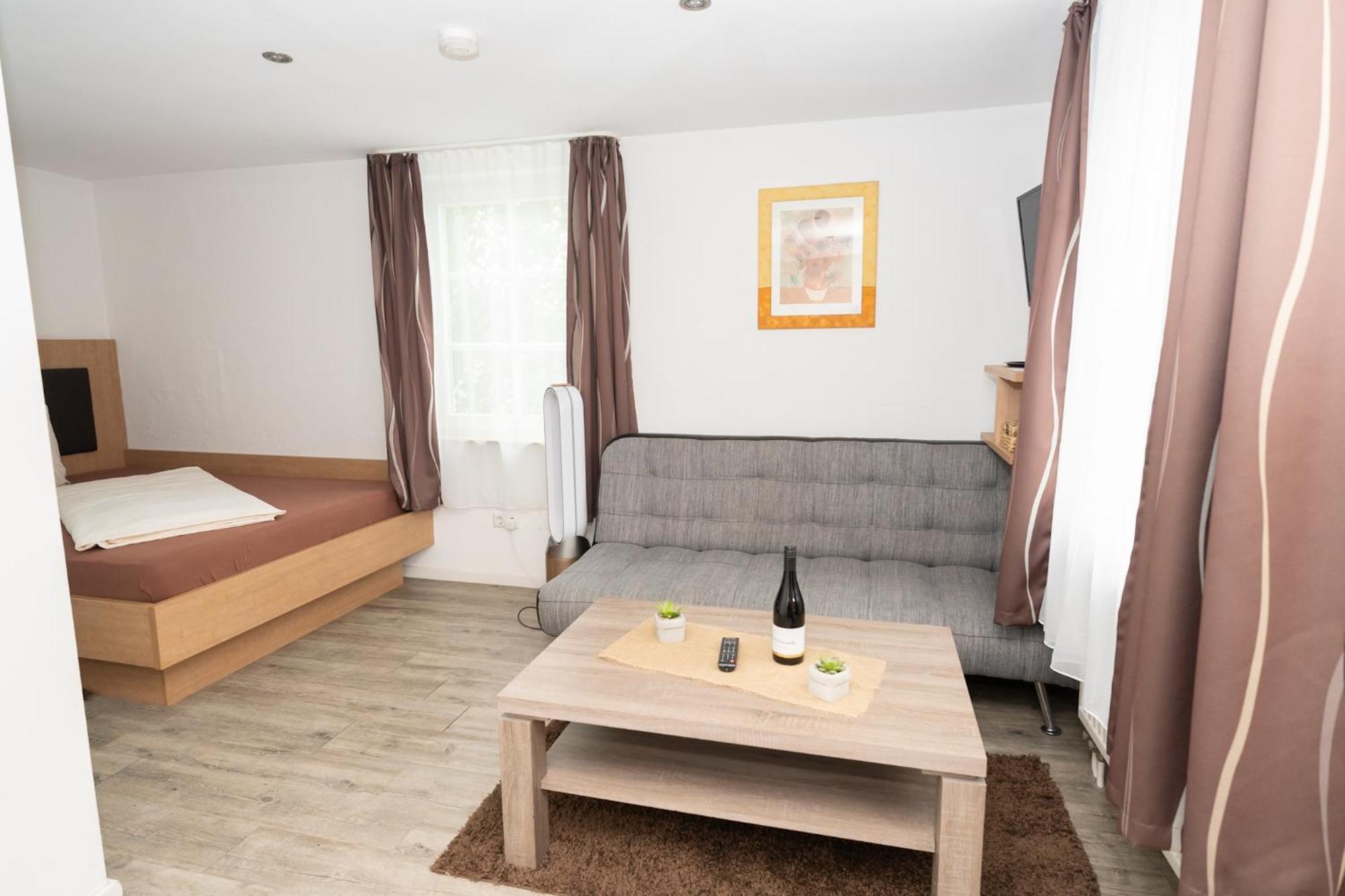 Rudersberg Hotel Garni Burg Waldenstein מראה חיצוני תמונה